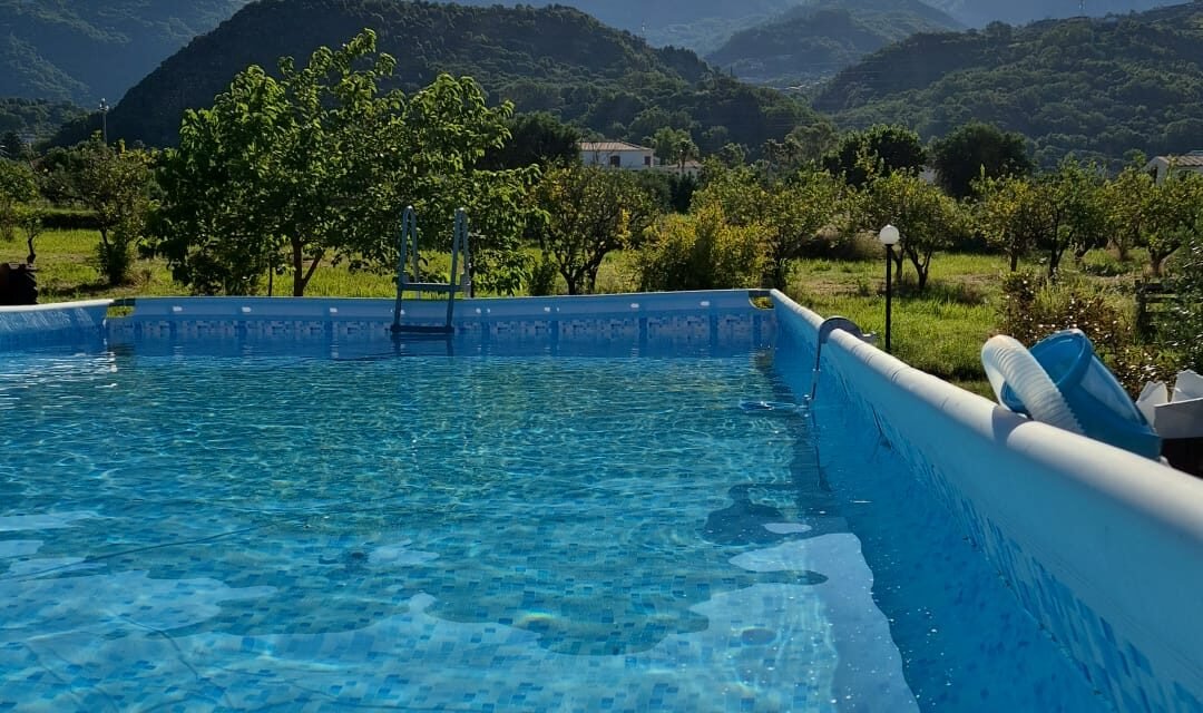 Villa Elvira Country House- la Piscina